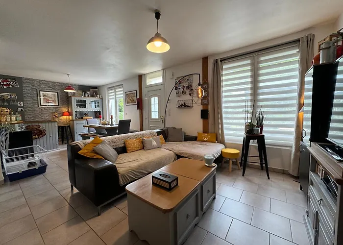 Ubytování v soukromí Le Nid Des Pilotes - Circuit Bugatti - Piscine - 4pers Saint-Saturnin (Sarthe)